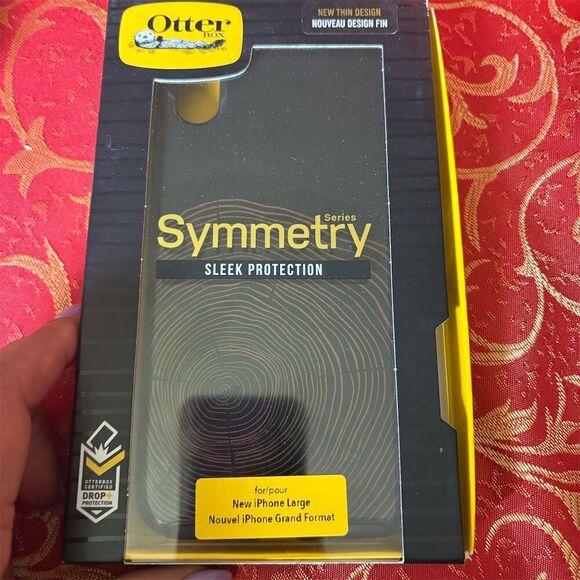 OtterBox Symmetry Series Black Case for iPhone XS Max - Picture 1 of 6